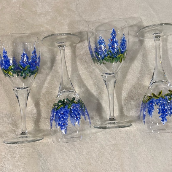 SET OF 4 HAND PAINTED WINE GLASSES W/BLUE FLOWERS - Picture 2 of 2